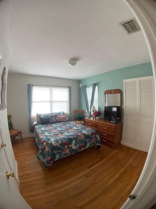Private One-Bedroom 6 -Directly Across From Beach St. Pete Beach Dış mekan fotoğraf